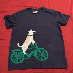 Hanna Andersson shirt
Size 120
(6/7 equivalent)